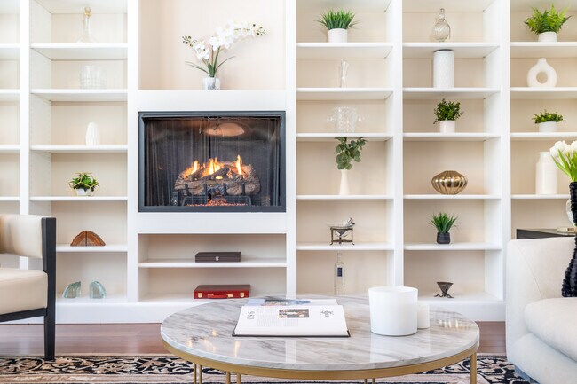 Building Photo - 9 Belshyre Ct