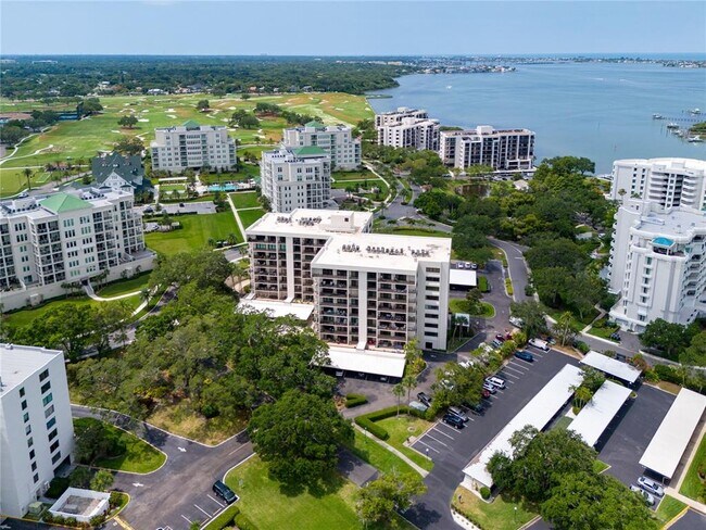 Building Photo - 150 Belleview Blvd