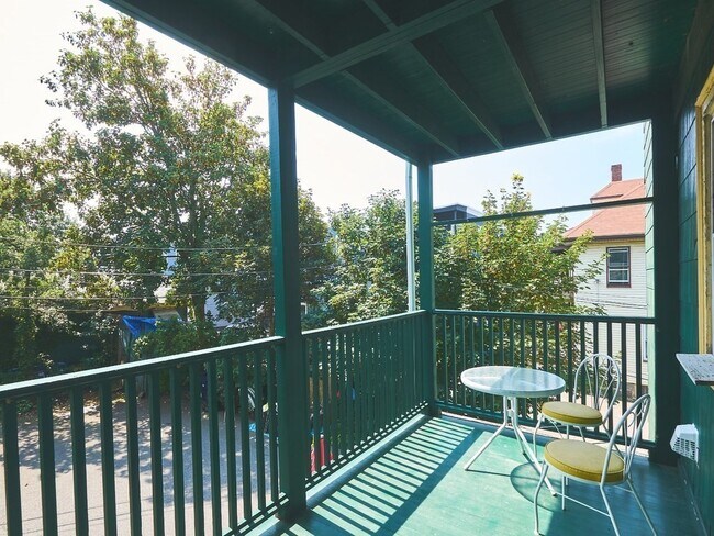 Building Photo - 447 Ashmont St
