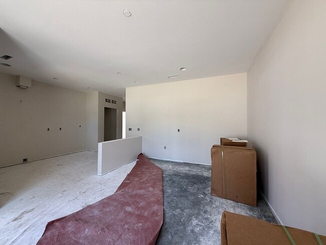 Building Photo - Pre-Leasing Now: Buffalo Ridge Townhomes | 2 Bed, 2 Bath, Attached Garage