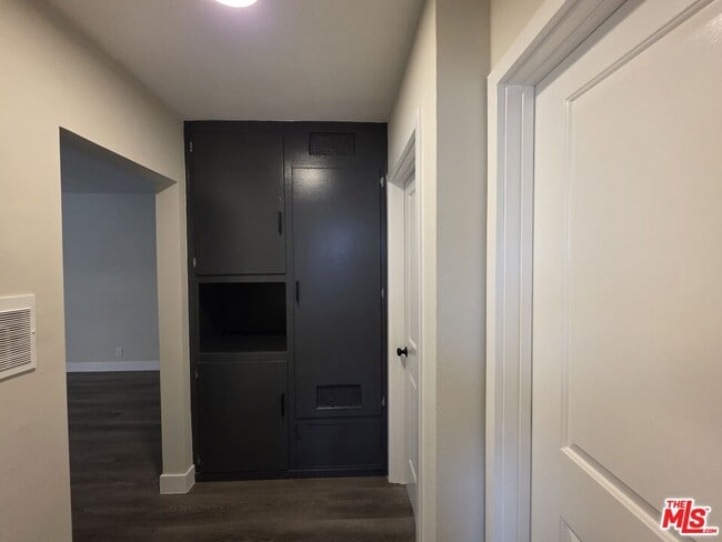 Building Photo - 1411 Innes Pl