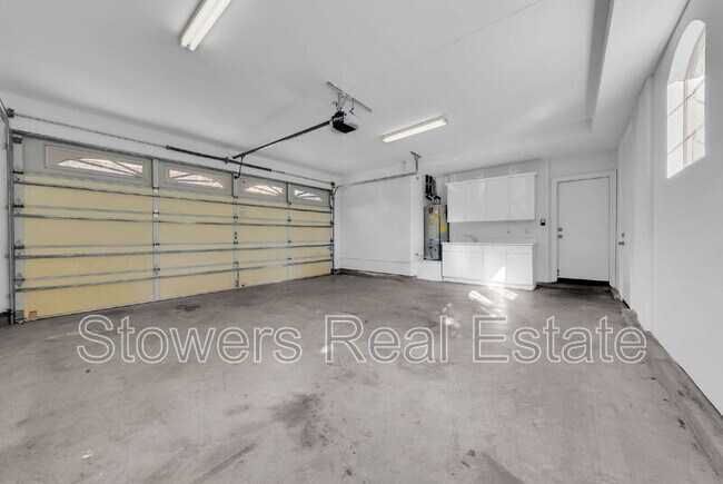 Building Photo - 6044 Claret Ct