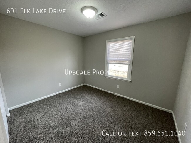 Building Photo - 601 Elk Lake Dr