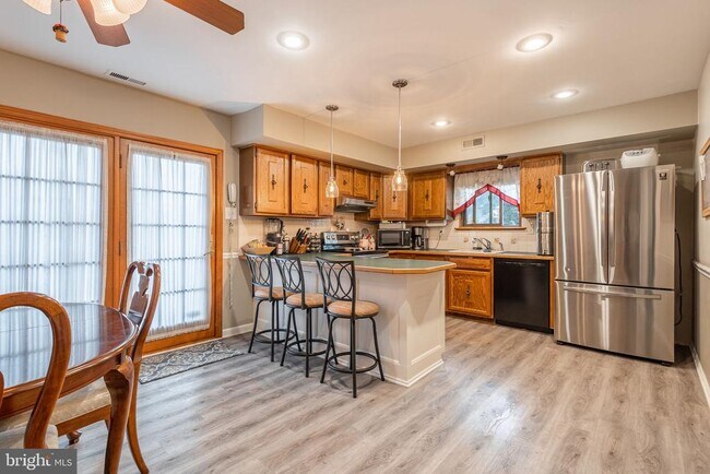 Building Photo - 3473 E Gate Pl