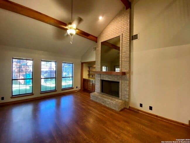 Building Photo - 8911 Shady Leaf