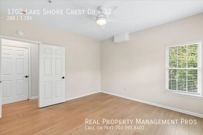 Building Photo - 1708 Lake Shore Crest Dr