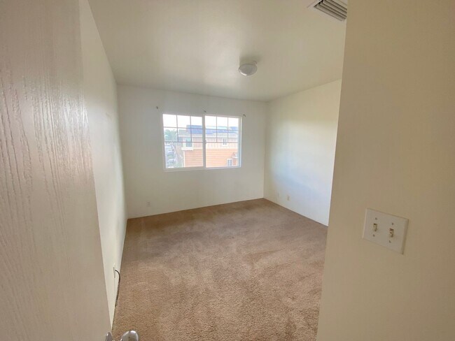 Building Photo - Ewa by Gentry Montecito/Tuscany - Single Family 3 bdrm, 2 bath, 2 parking