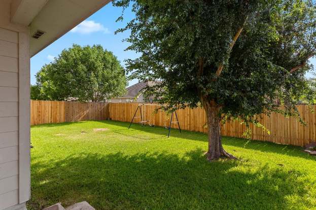 Building Photo - 20725 Mead Bend