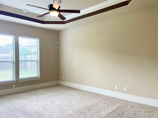 Building Photo - 8338 Sedona Ridge Dr