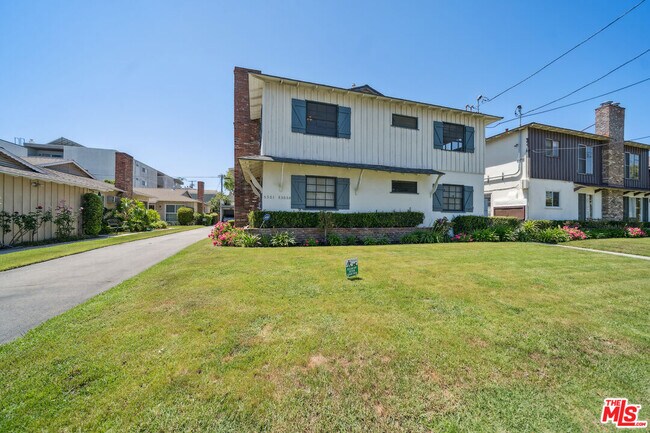 Building Photo - 5303 Vantage Ave