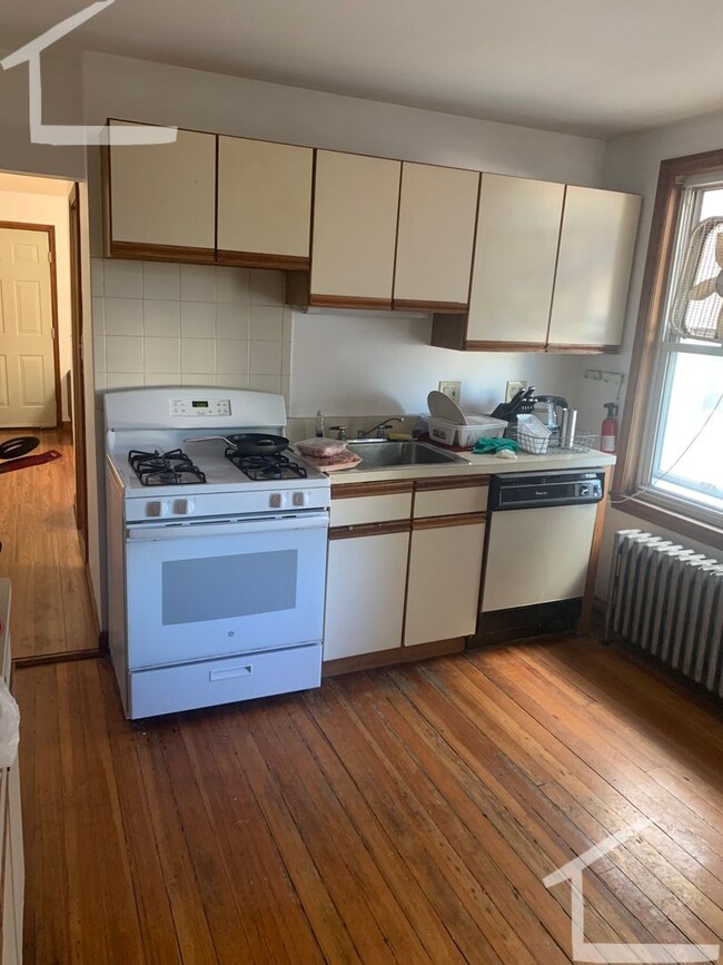 Building Photo - Great apt near Boston Landing! Allston/Bri...