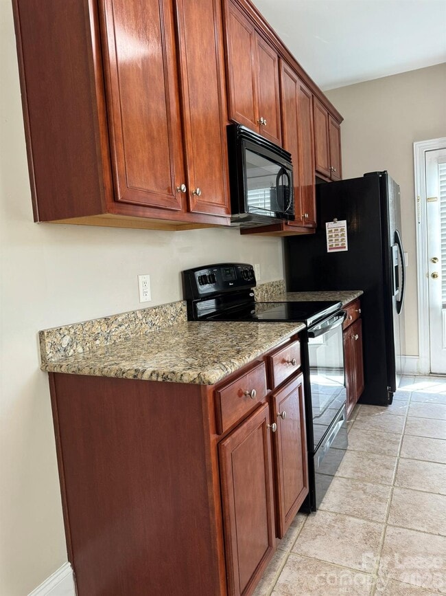 Building Photo - 5117 Alysheba Dr