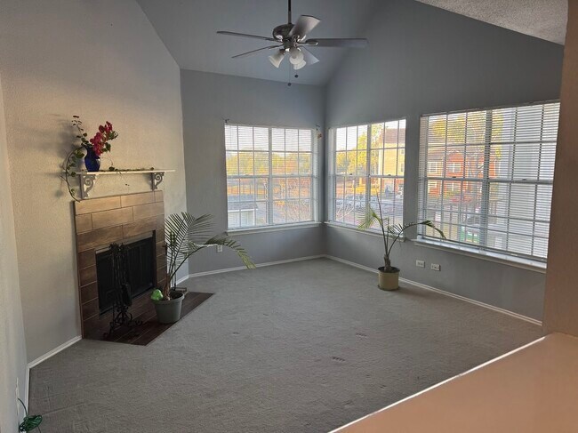 Building Photo - 10630 Westbrae Pkwy