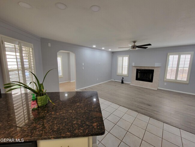 Building Photo - 1404 Black Ridge Dr