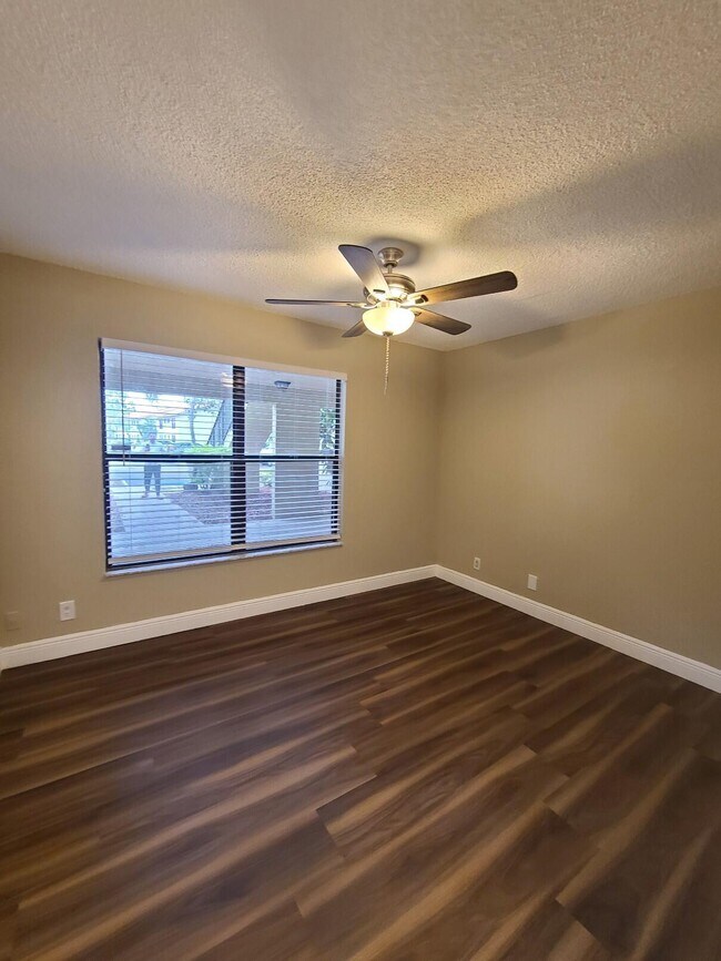 Building Photo - 1601 Windorah Way