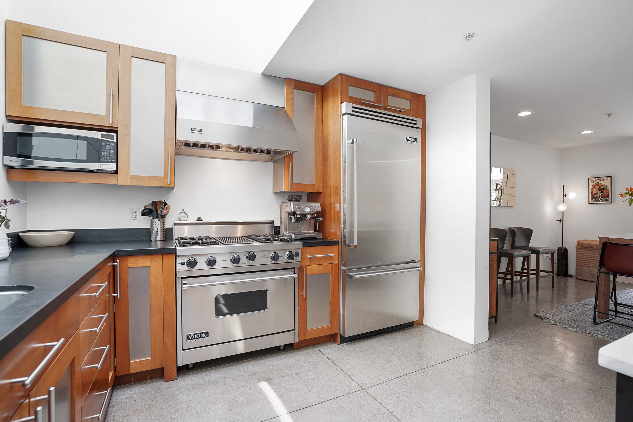 Kitchen - 712 Bryant St