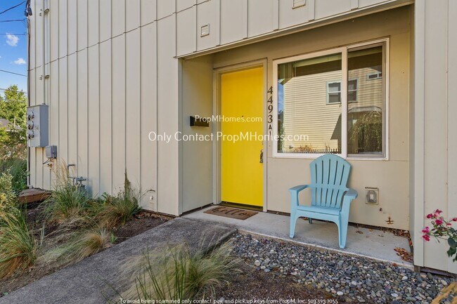Primary Photo - Charming 1BR Condo with Modern Amenities i...