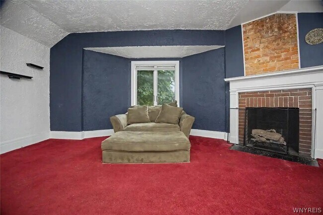 Building Photo - 485 Porter Ave