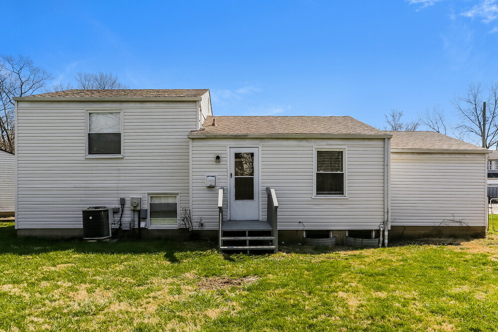 Building Photo - 2616 Saugus Cir