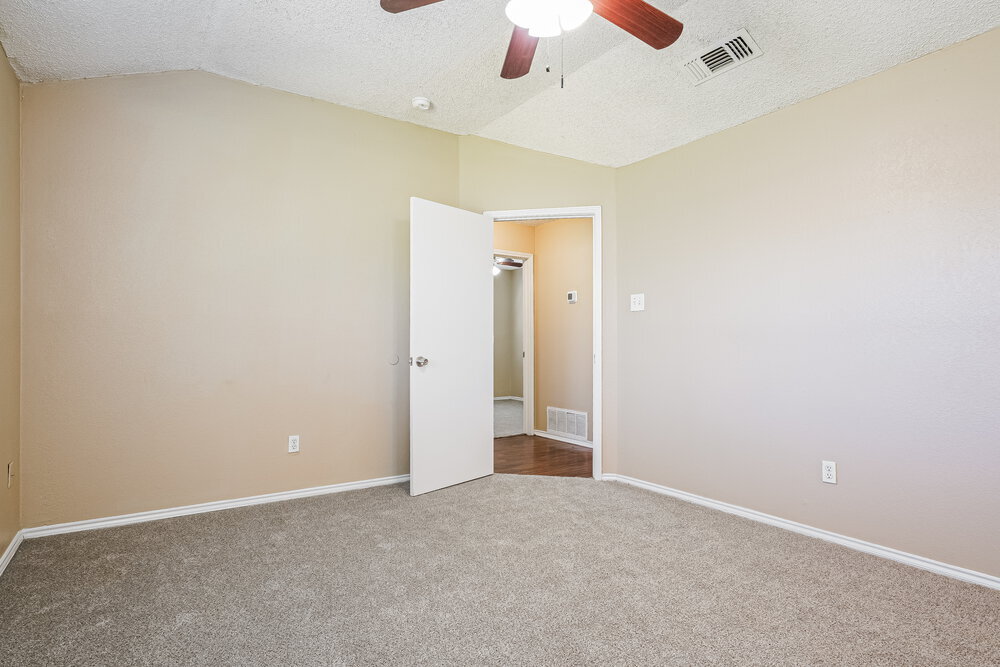 Building Photo - 405 Lemon Dr