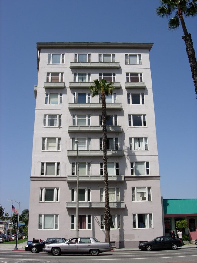 South side from Ocean Avenue - Artaban