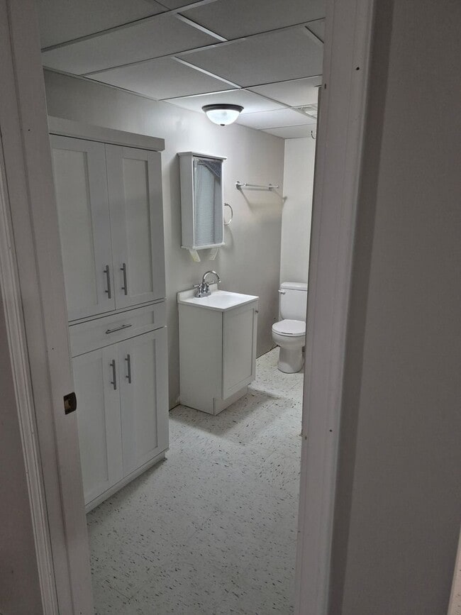 Building Photo - 3 Bedroom Home in Gravois Mill