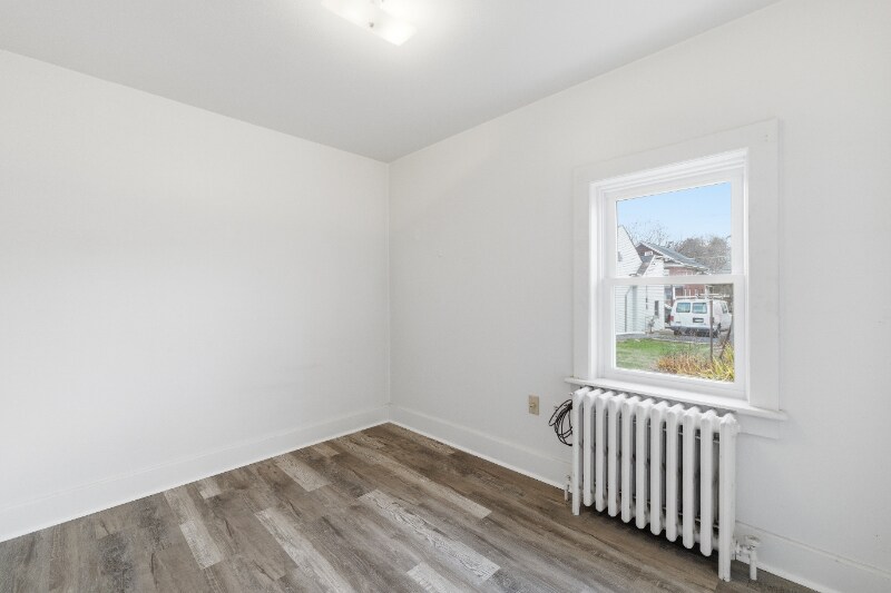 Building Photo - 4 Grandview St