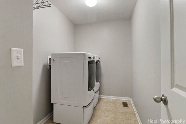 Building Photo - 1145 Adagio Dr