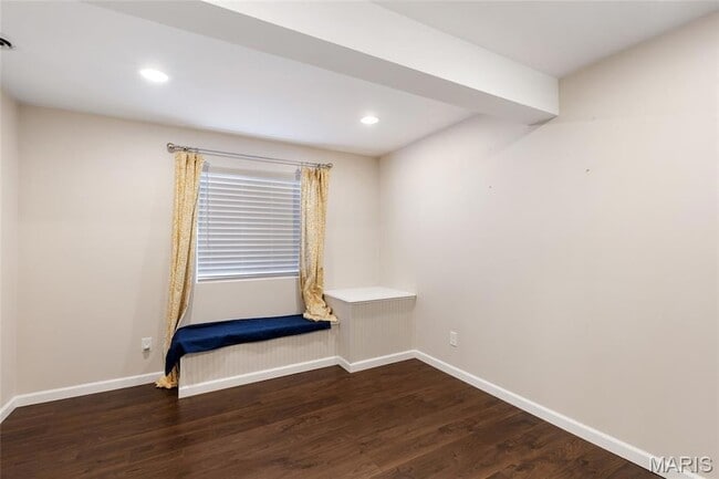 Building Photo - 209 Flint Brook Dr