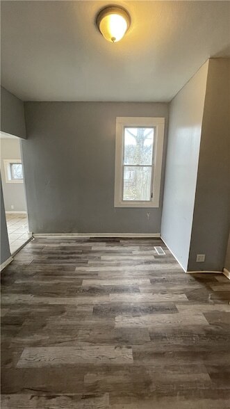 Building Photo - 139 N Water Ave