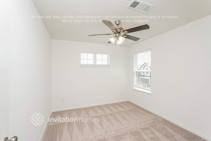 Building Photo - 24546 Red Hawthorn Trce