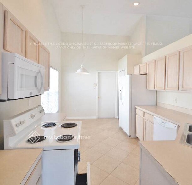 Building Photo - 319 Lookout Dr
