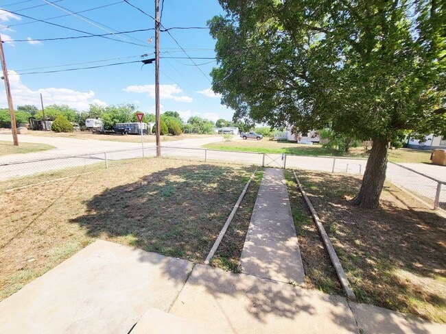Building Photo - 3011 Avenue F