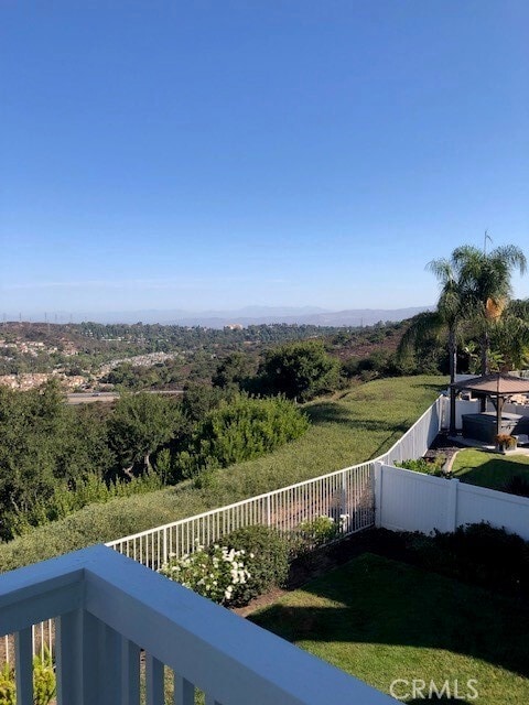 Building Photo - 33 Hollyleaf