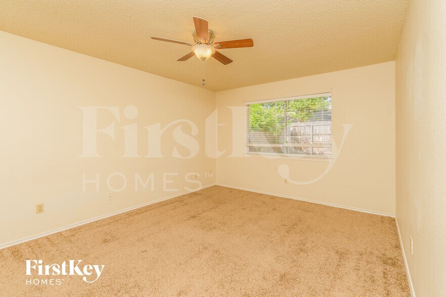 Building Photo - 4231 Glen Ridge Dr