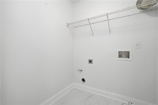 Building Photo - 3320 Pebble Ridge Ln