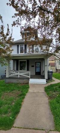 Building Photo - AVAILABLE JUNE - 4 Bed 1 Bath Located In East Hillside