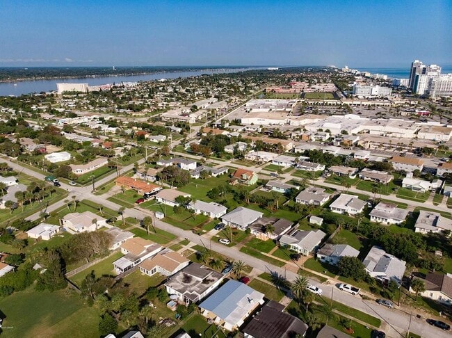 Building Photo - 331 Williams Ave