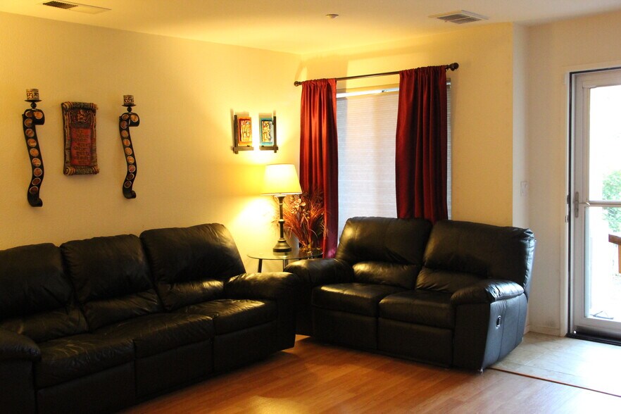 Building Photo - 153 Griglio Drive