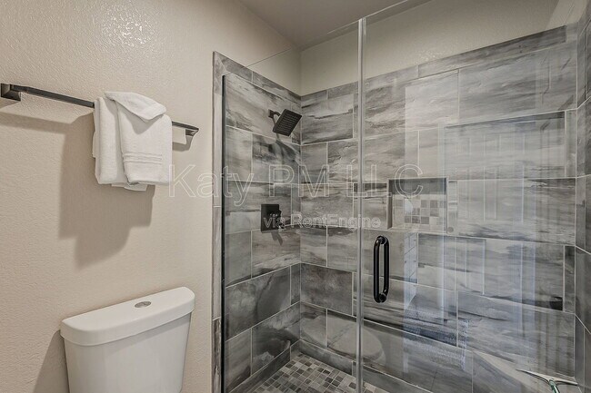 Building Photo - 9707 E Mountain View Rd