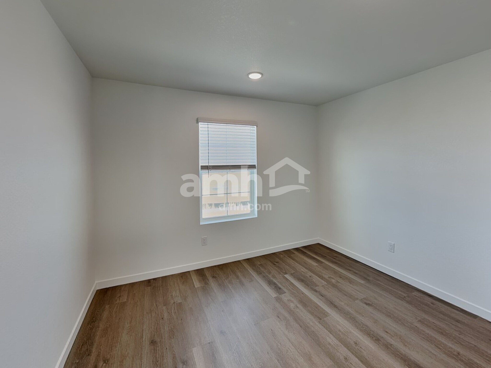 Building Photo - 350 N Addison Way