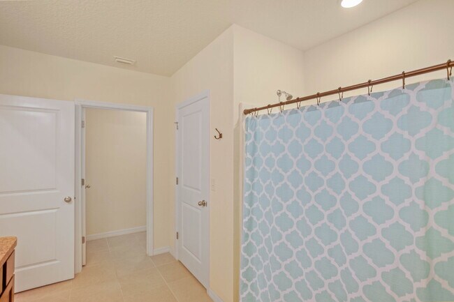 Building Photo - Move-In Ready! Beautiful 4-Bedroom Home with Modern Finishes & Room to Grow