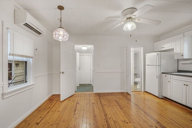 Building Photo - 918 Mercer St