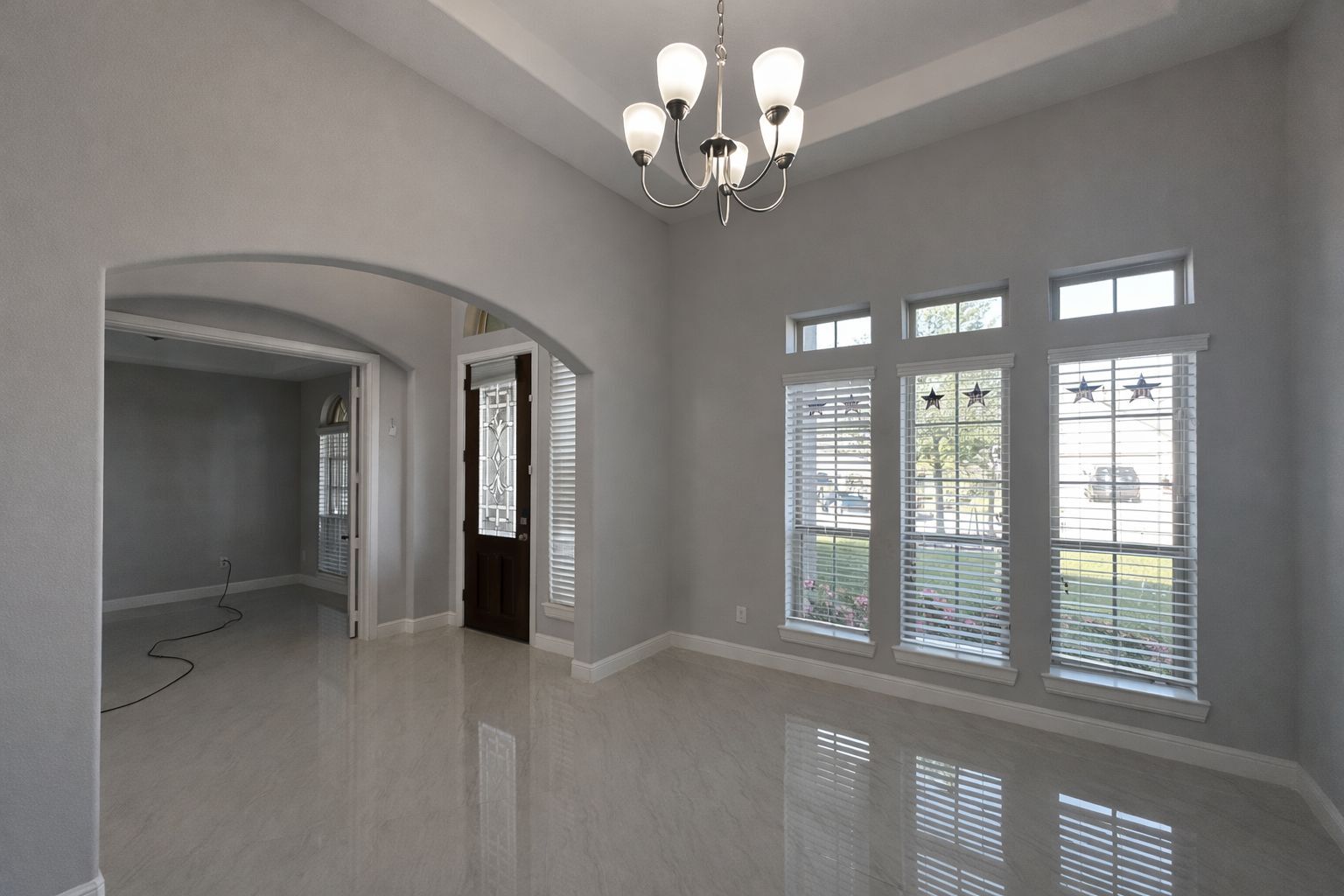 Building Photo - 2406 Trocadero Ln