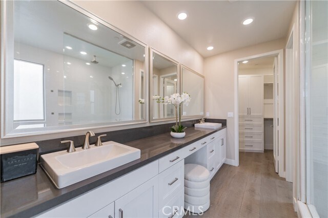 Building Photo - 111 Bosque
