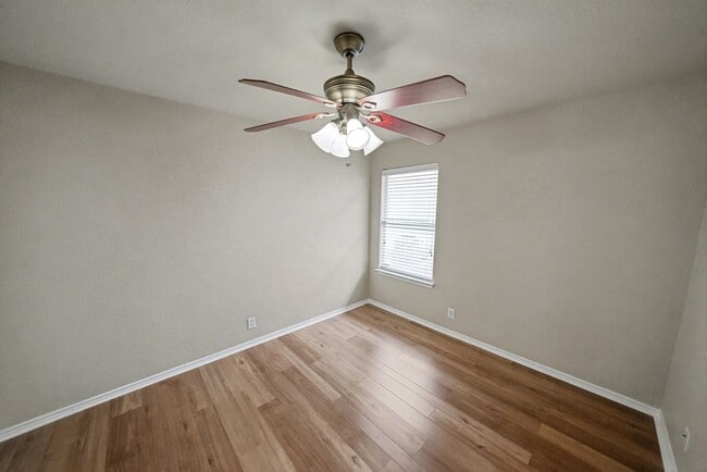 Building Photo - Move-in Ready 3-Bedroom Home Near Lackland...
