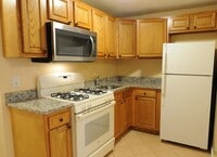 Building Photo - 102 Orleans St