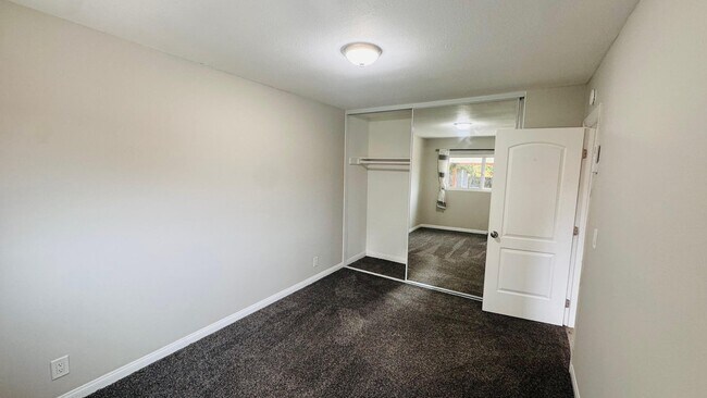 Building Photo - 803 Gamble St