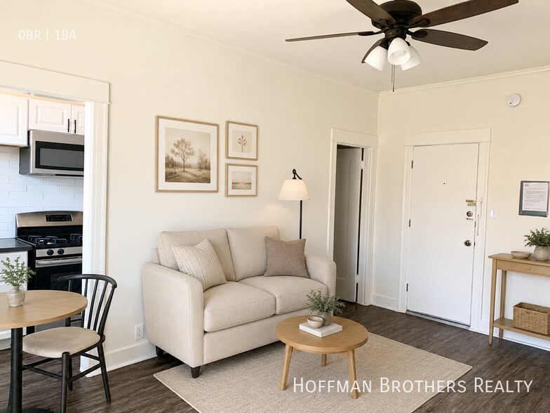 Building Photo - 563 Heliotrope Dr