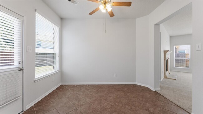 Building Photo - 9954 Knob Hollow Way